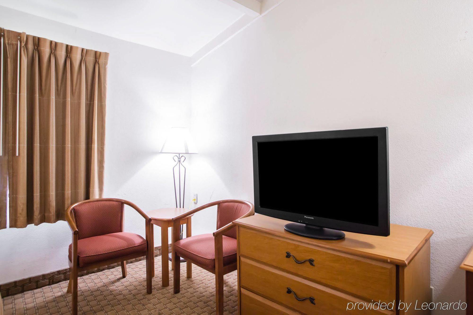 Mho Hotel Bordentown Ngoại thất bức ảnh