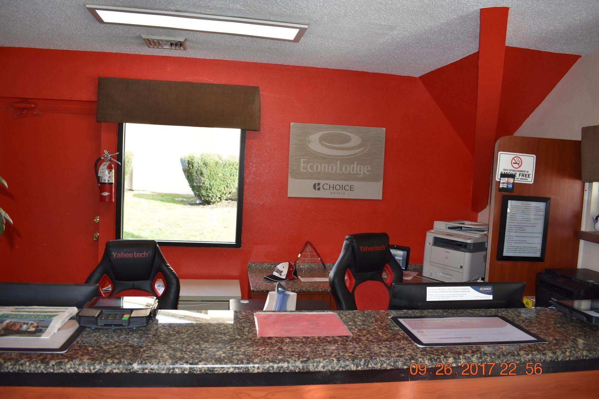 Mho Hotel Bordentown Ngoại thất bức ảnh