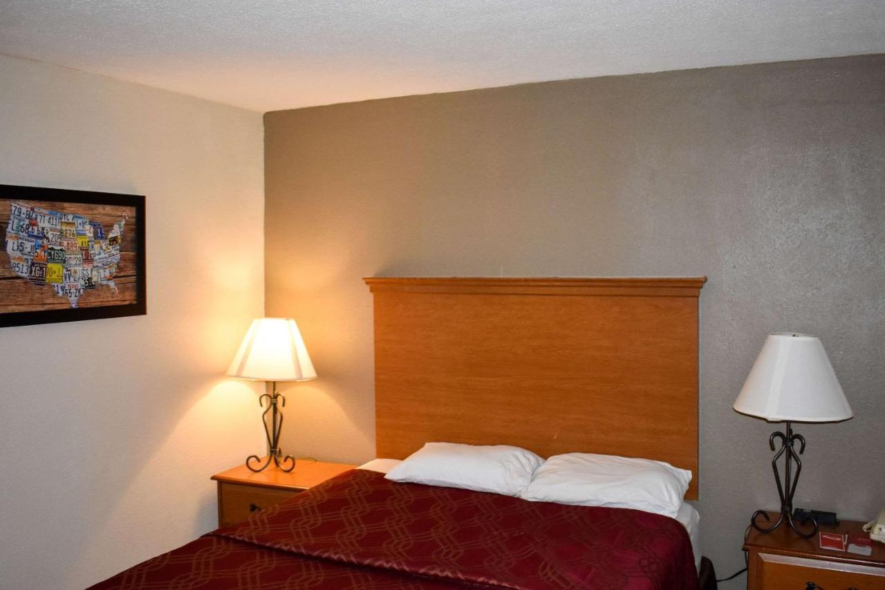 Mho Hotel Bordentown Ngoại thất bức ảnh