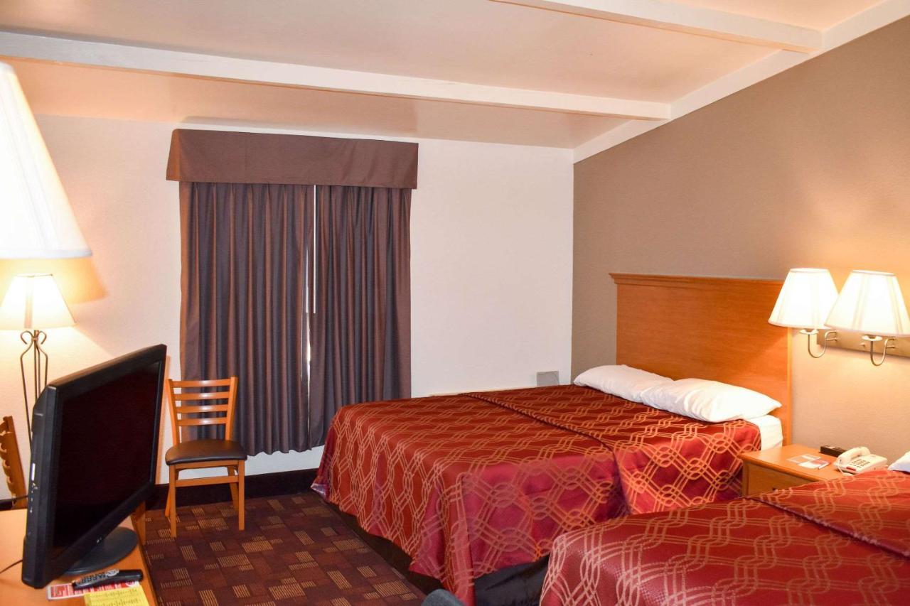 Mho Hotel Bordentown Ngoại thất bức ảnh