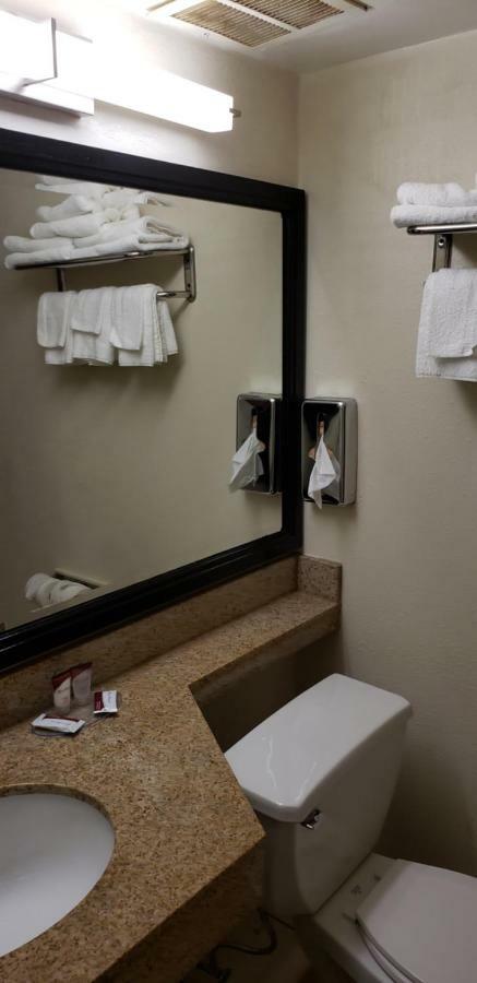 Mho Hotel Bordentown Ngoại thất bức ảnh