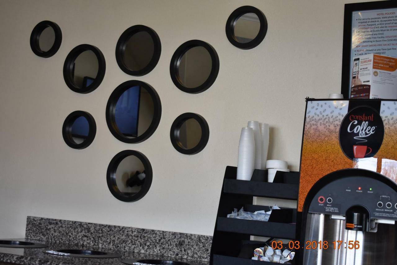 Mho Hotel Bordentown Ngoại thất bức ảnh