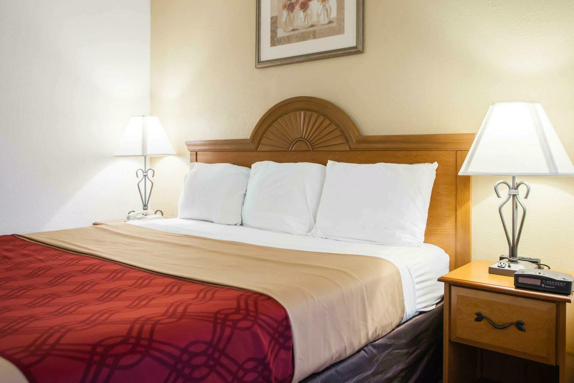 Mho Hotel Bordentown Ngoại thất bức ảnh